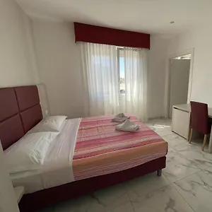 https://venice-hub.hotelinveneto.com