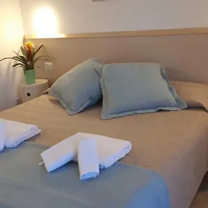 https://holidayfever.in-sardinia.net