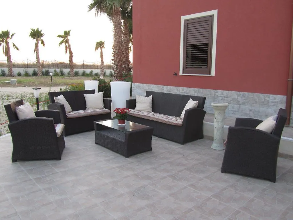 L'Isola Del Sale Bed & Breakfast Trapani 0*,  Italy