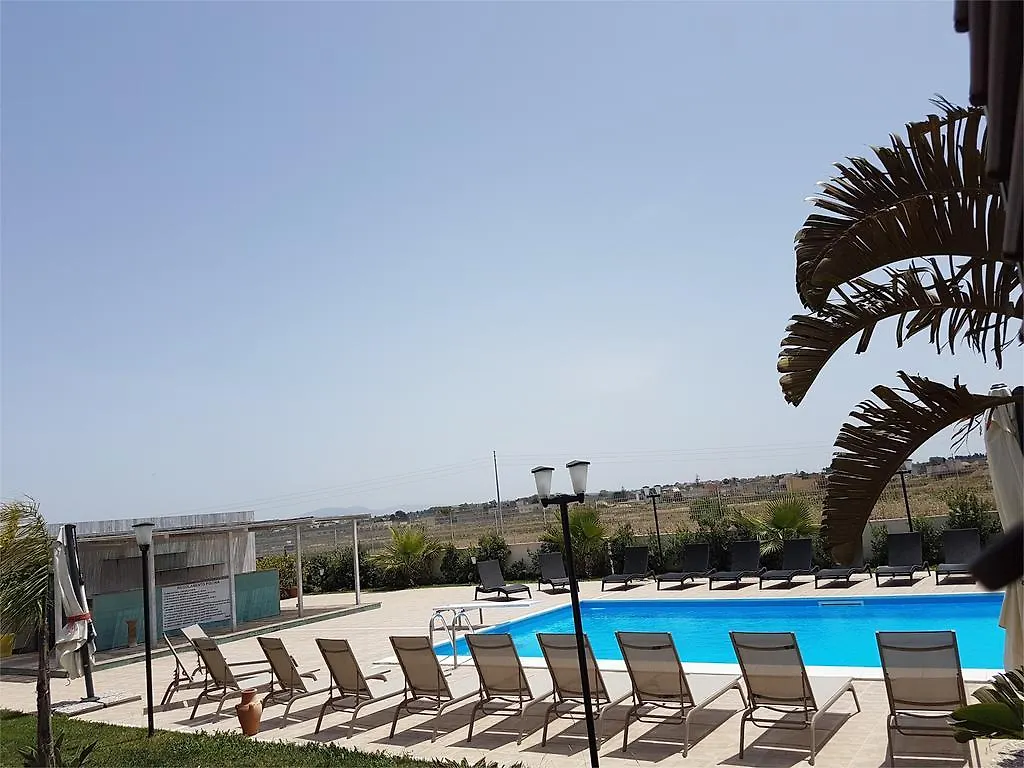L'Isola Del Sale Bed & Breakfast Trapani